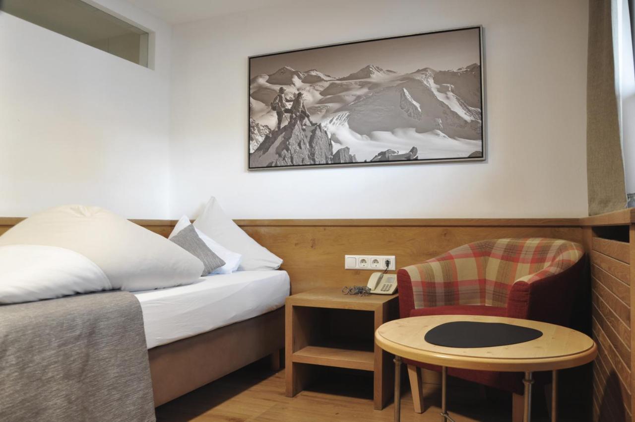 Hotel Brugger Fulpmes Exterior foto